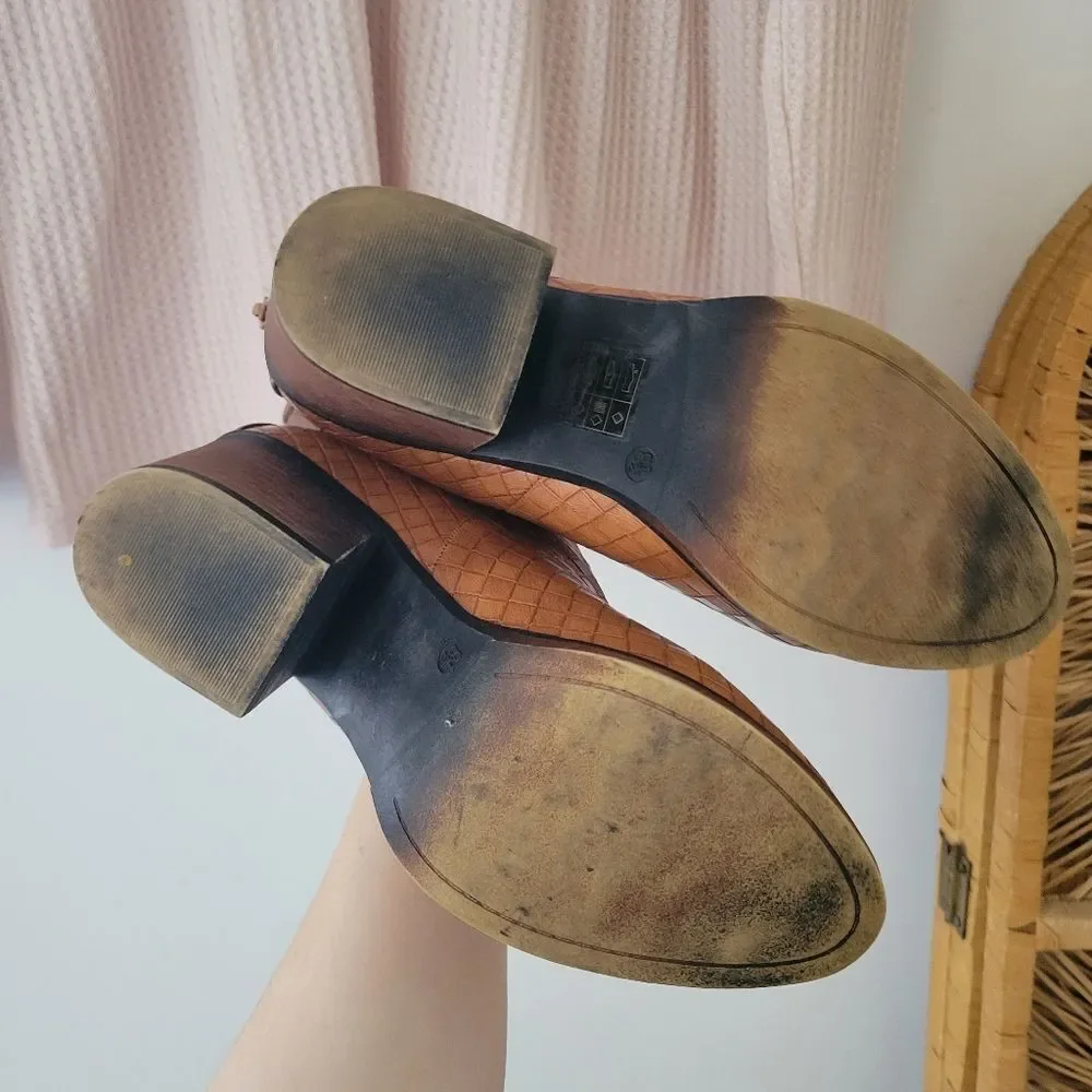 Mata Leather Woven Heeled Ankle Boots 8.5 Brown